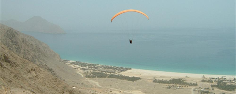 paraglide to zighy bay, oman